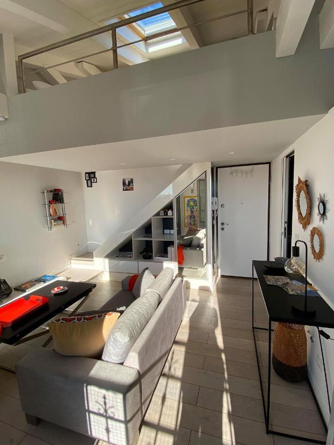 Appartement Superbe studio au centre de Vence Extérieur photo