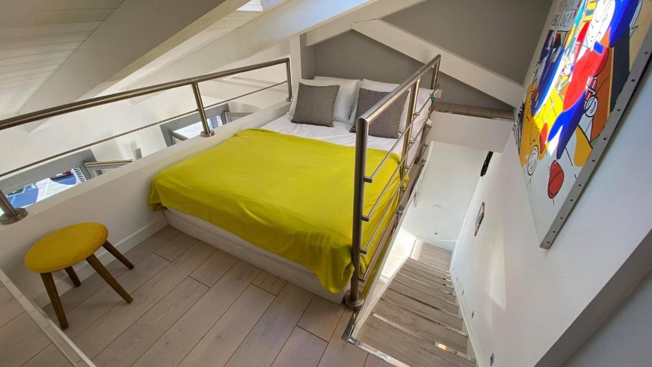 Appartement Superbe studio au centre de Vence Extérieur photo